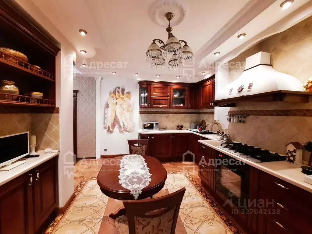 3-к кв. Волгоградская область, Волгоград Донецкая ул., 14 (103.1 м) - Фото 1