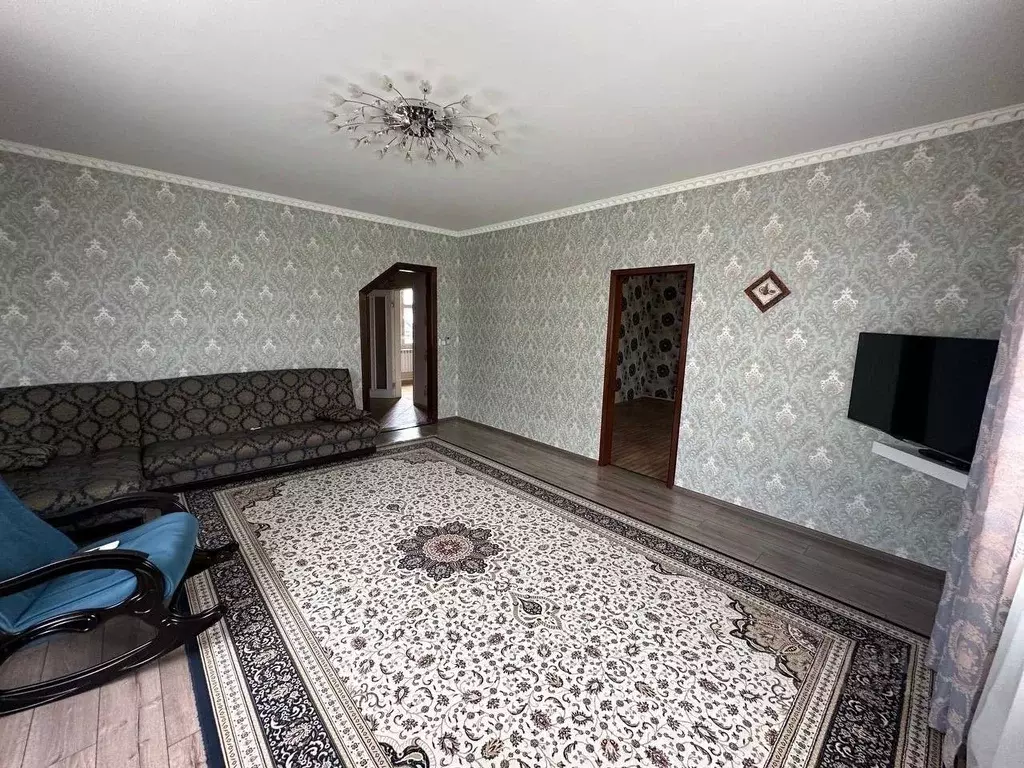 Дом в Оренбургская область, Оренбургский район, с. Нежинка ул. ... - Фото 0