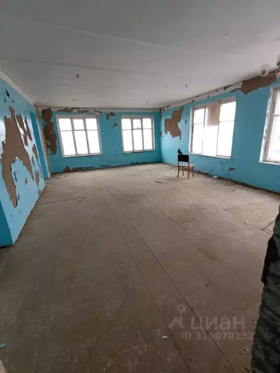 Помещение свободного назначения в Оренбургская область, Курманаевский ... - Фото 0