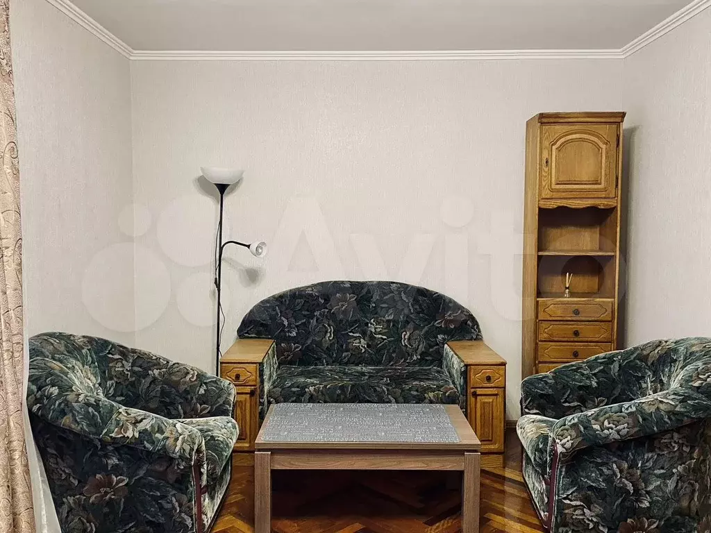 2-к. квартира, 56 м, 4/15 эт. - Фото 0