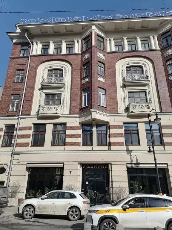 3-к кв. Москва ул. Большая Дмитровка, 22С1 (70.2 м) - Фото 2