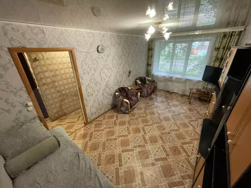 2-к. квартира, 46 м, 1/3 эт. - Фото 0