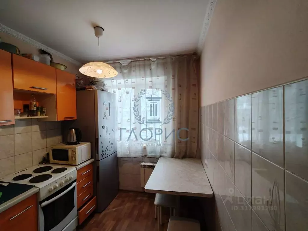 3-к кв. Хакасия, Абакан ул. Лермонтова, 10 (60.3 м) - Фото 0