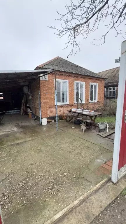 Дом в Краснодарский край, Кореновск 2-й кв-л,  (70 м) - Фото 1