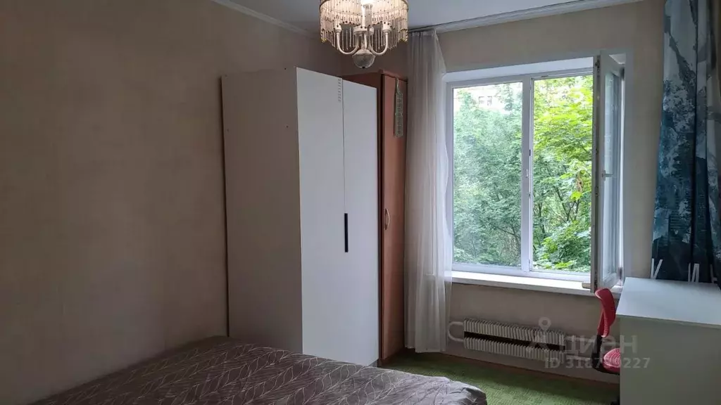 Комната Москва ул. Маршала Малиновского, 5 (14.0 м) - Фото 0