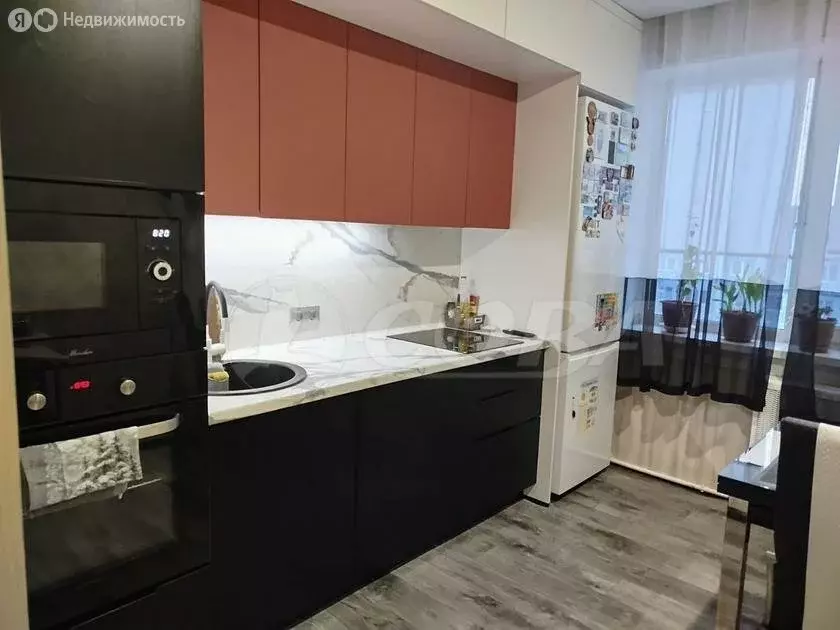 4-комнатная квартира: Тобольск, 8-й микрорайон, 47 (88 м) - Фото 1