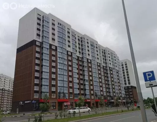 Квартира-студия: Тюмень, улица Павла Шарова, 27 (28 м) - Фото 0