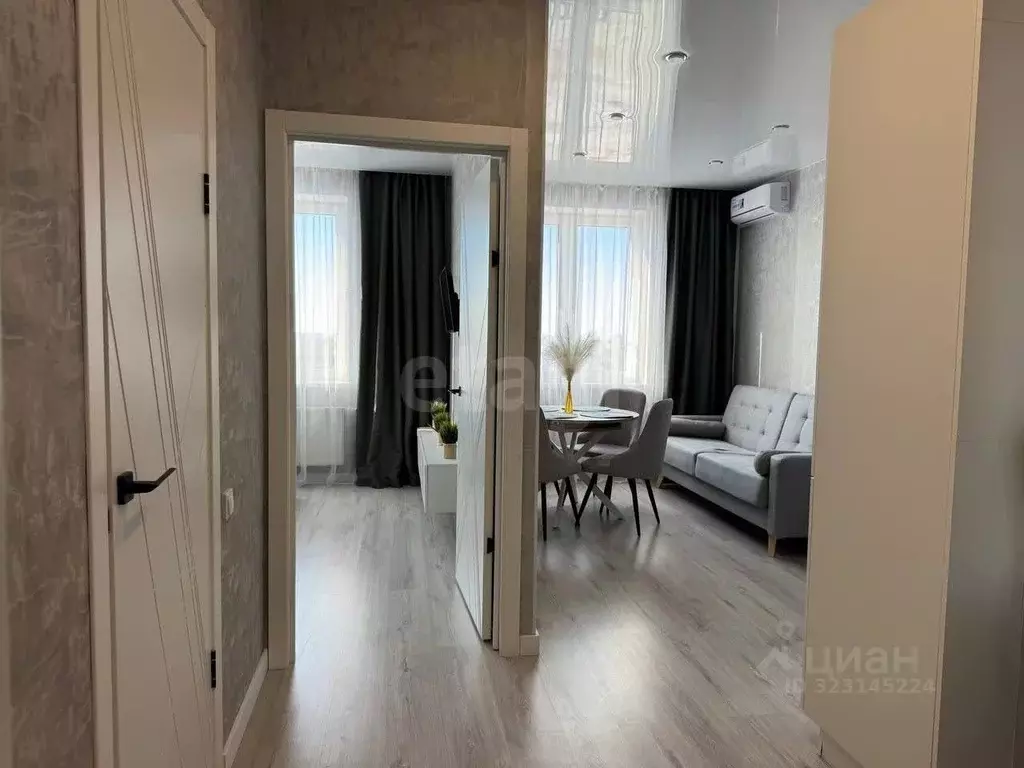 1-к кв. Тюменская область, Тюмень ул. Республики, 204к7 (42.0 м) - Фото 1