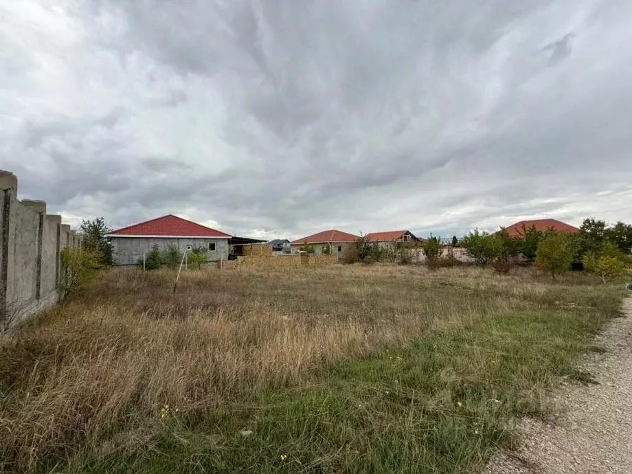 Участок в Крым, Симферопольский район, Трудовское с/пос, пос. Айкаван ... - Фото 1