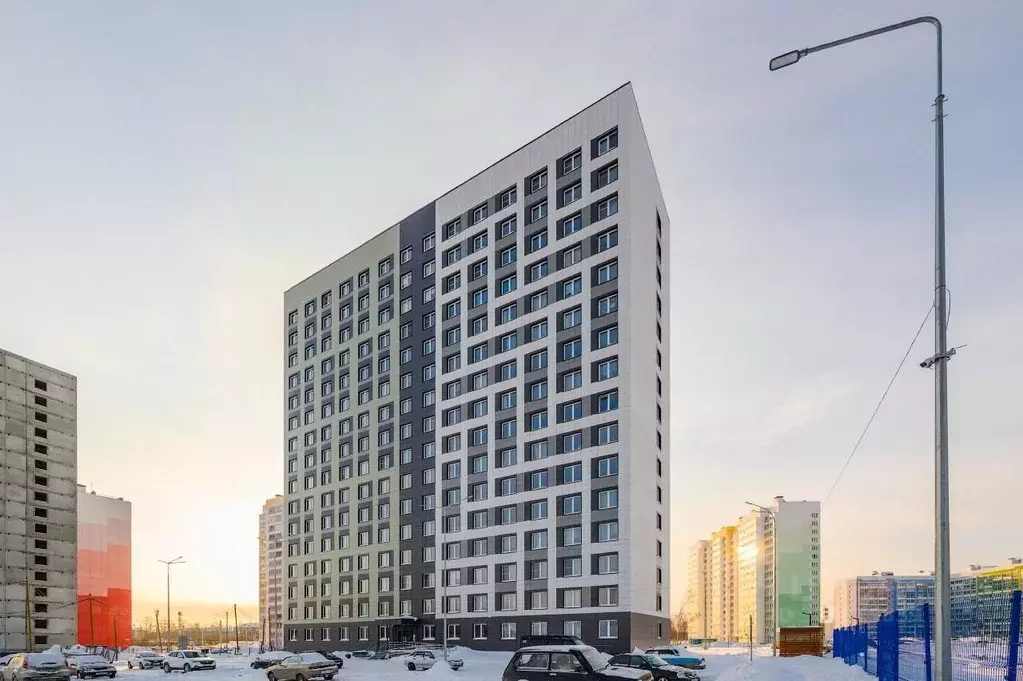 3-к кв. Кировская область, Киров просп. Строителей, 52 (68.7 м) - Фото 2