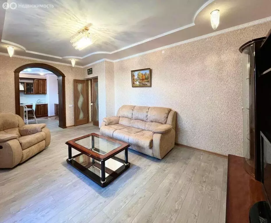 3-комнатная квартира: Уфа, улица Пушкина, 109 (90.8 м) - Фото 0