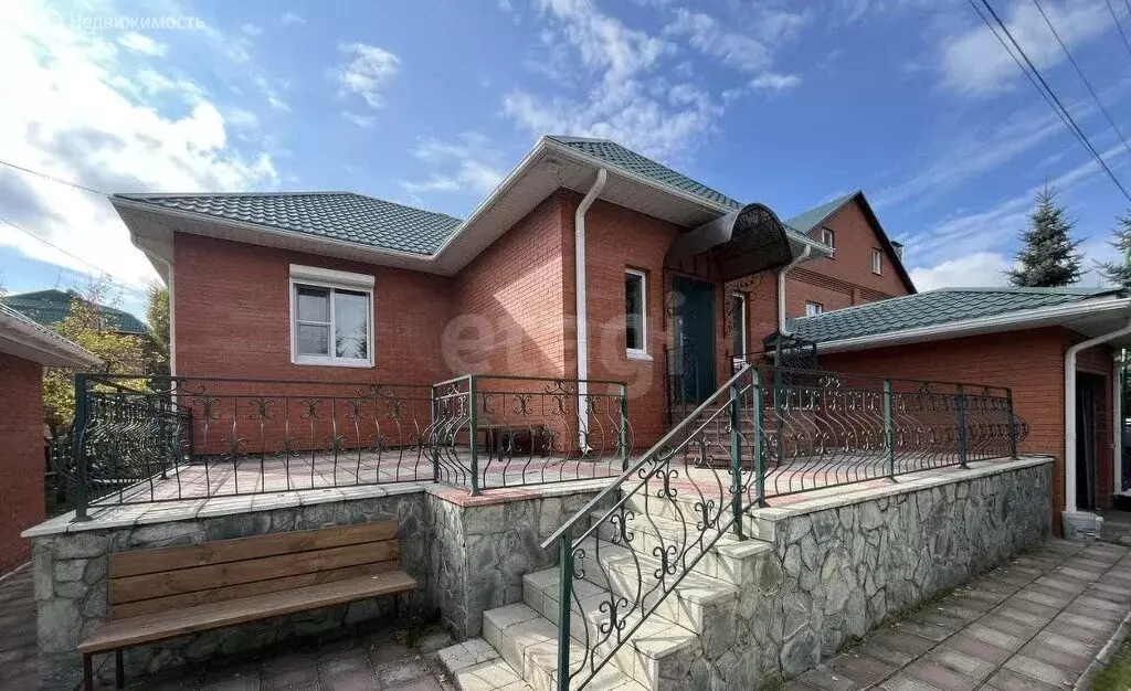 Дом в Омск, 4-я Любинская улица (212 м) - Фото 2