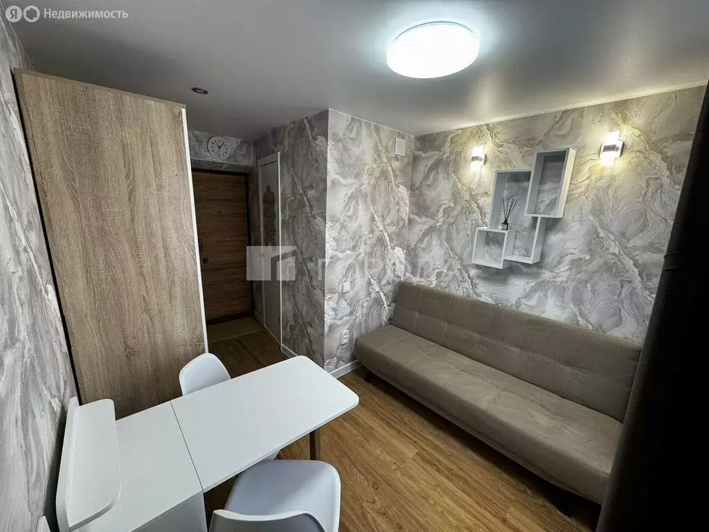 Квартира-студия: Барнаул, улица Эмилии Алексеевой, 15А/60 (13 м) - Фото 0