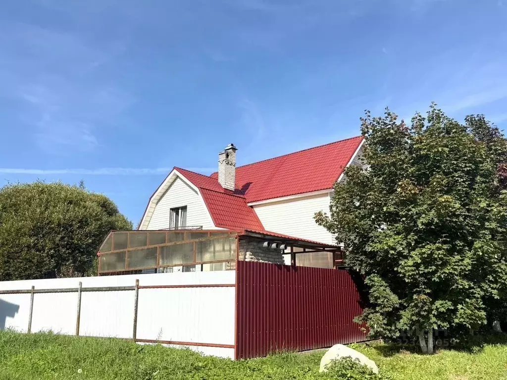 Дом в Ленинградская область, Тихвин Восточный мкр, пер. Цветочный (200 ... - Фото 1