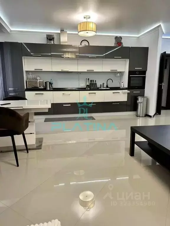 2-к кв. Татарстан, Казань ул. Сибгата Хакима, 42 (54.0 м) - Фото 2