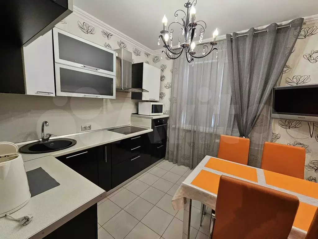 2-к. квартира, 54 м, 4/9 эт. - Фото 0