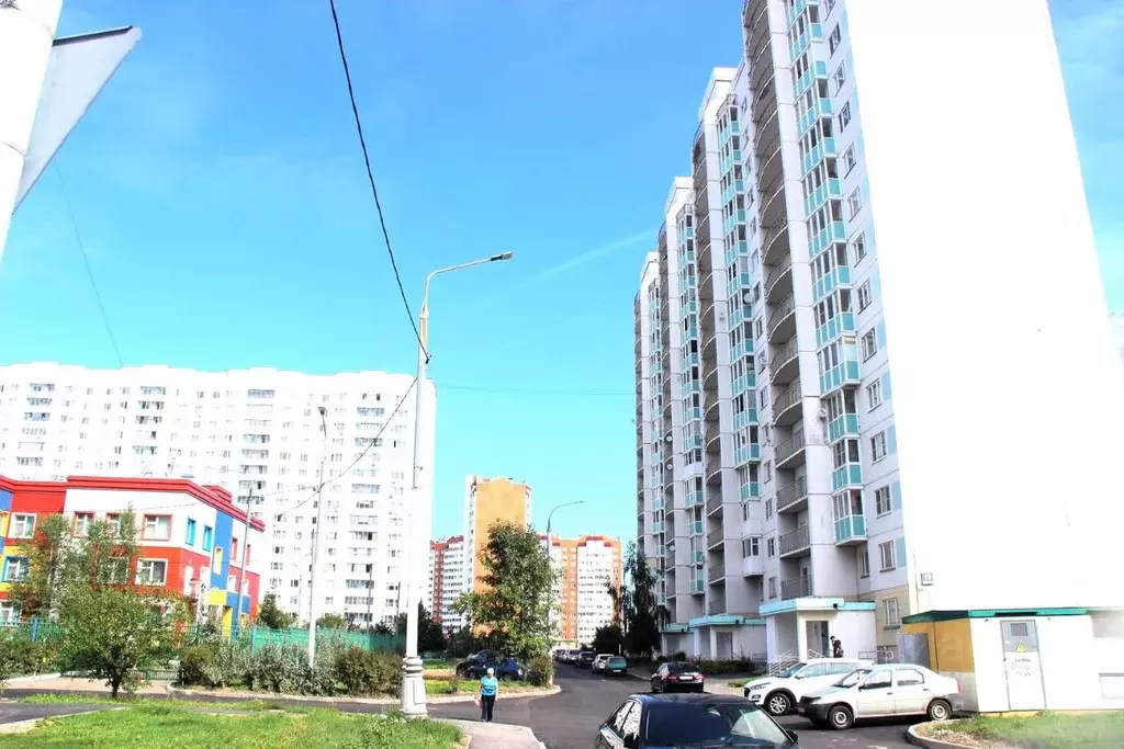 2-к кв. Московская область, Серпухов бул. 65 лет Победы, 19 (59.9 м) - Фото 1