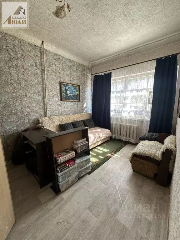 3-к кв. Новосибирская область, Новосибирск ул. Мира, 34а (70.5 м) - Фото 0