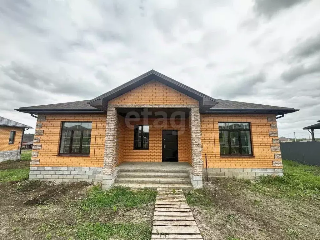 Дом в Белгородская область, Белгородский район, пос. Майский просп. ... - Фото 0