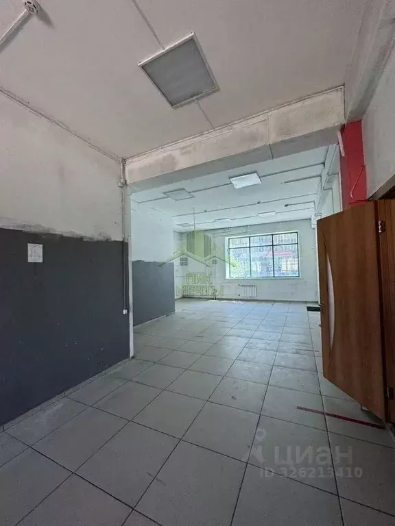 Помещение свободного назначения в Бурятия, Улан-Удэ ул. Смолина, 81 ... - Фото 2