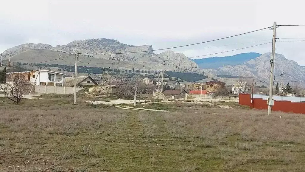 Участок в Крым, Судак муниципальный округ, с. Солнечная Долина ул. ... - Фото 1