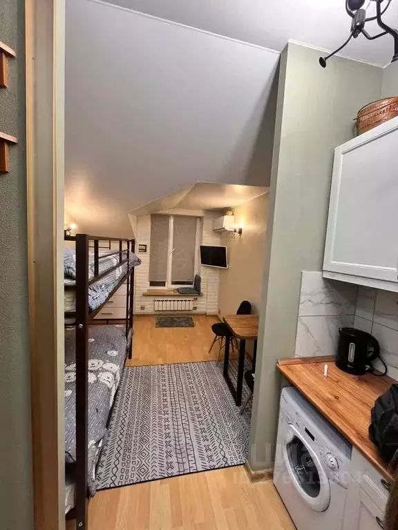 1-к кв. Приморский край, Владивосток Семеновская ул., 10 (16.0 м) - Фото 0