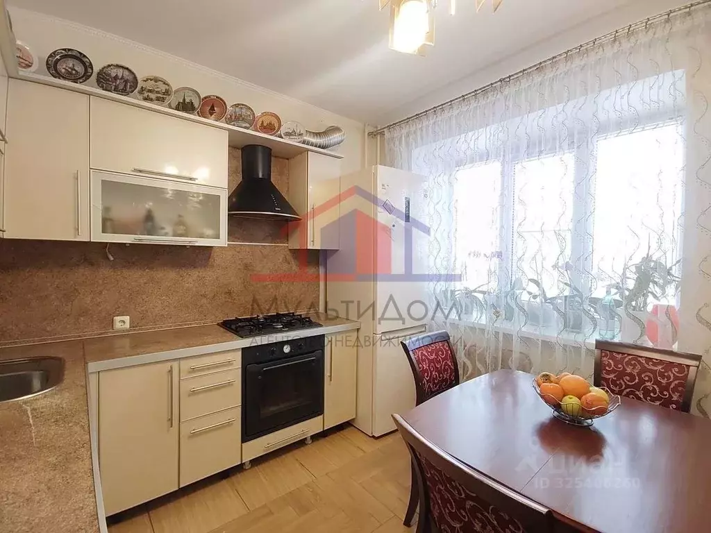 3-к кв. Белгородская область, Губкин ул. Раевского, 12Б (88.7 м) - Фото 1