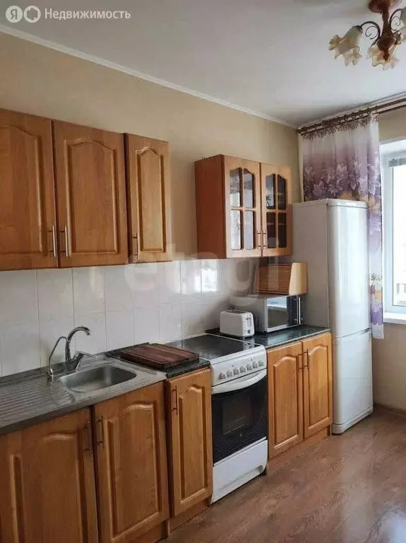 3-комнатная квартира: Старый Оскол, микрорайон Северный, 4 (62.6 м) - Фото 2