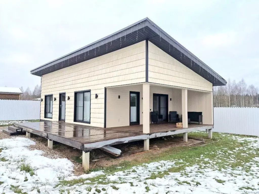 Дом в Ленинградская область, Лужский район, Заклинское с/пос, ... - Фото 2