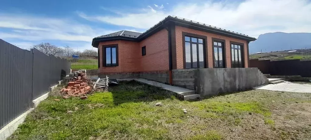 Дом в Ставропольский край, Минераловодский муниципальный округ, ... - Фото 1