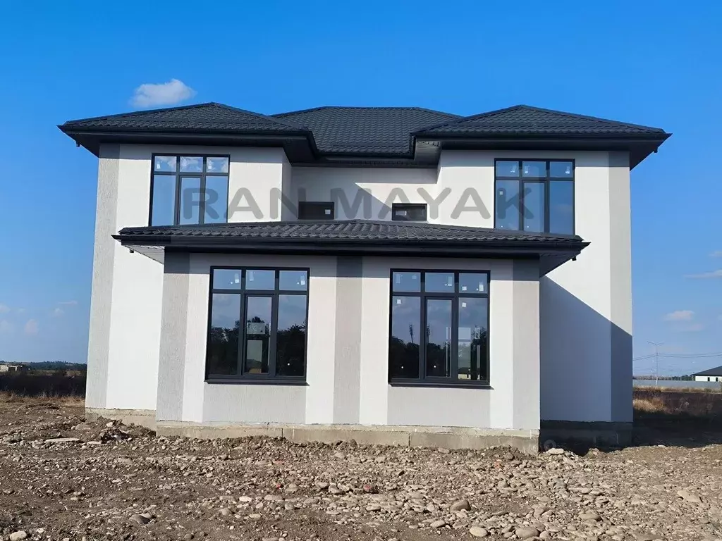 Таунхаус в Адыгея, Майкоп Авиационный пер. (148 м) - Фото 1