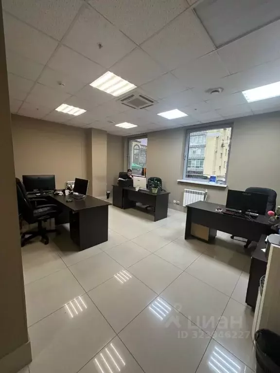 Офис в Свердловская область, Екатеринбург ул. Радищева, 6А (95 м) - Фото 1