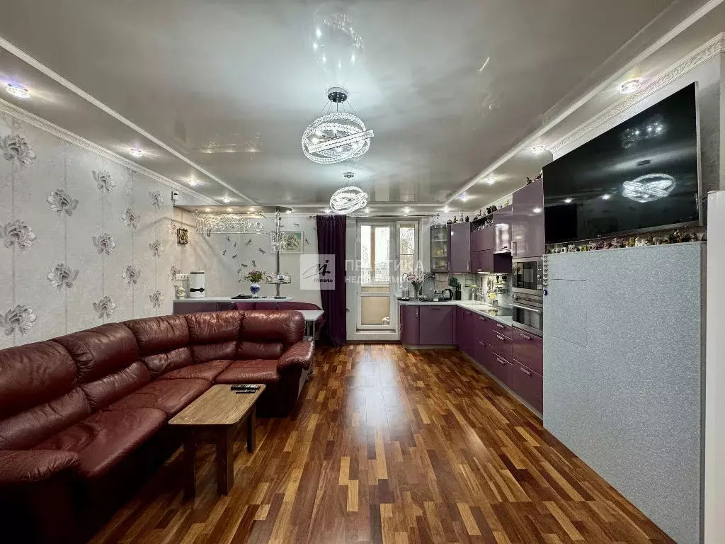 Продается 3-комнатная квартира - Фото 2