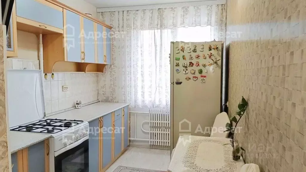 3-к кв. Волгоградская область, Волгоград ул. Менжинского, 28 (64.9 м) - Фото 1