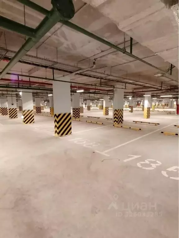 Гараж в Московская область, Ленинский городской округ, пос. Битца ... - Фото 1