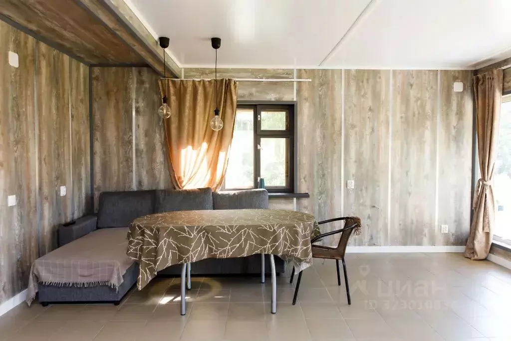 Дом в Ленинградская область, Выборгский район, Каменногорское ... - Фото 1