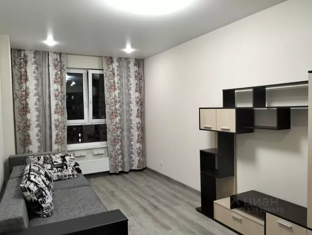 1-к кв. Санкт-Петербург ул. Русановская, 20к1 (35.4 м) - Фото 1