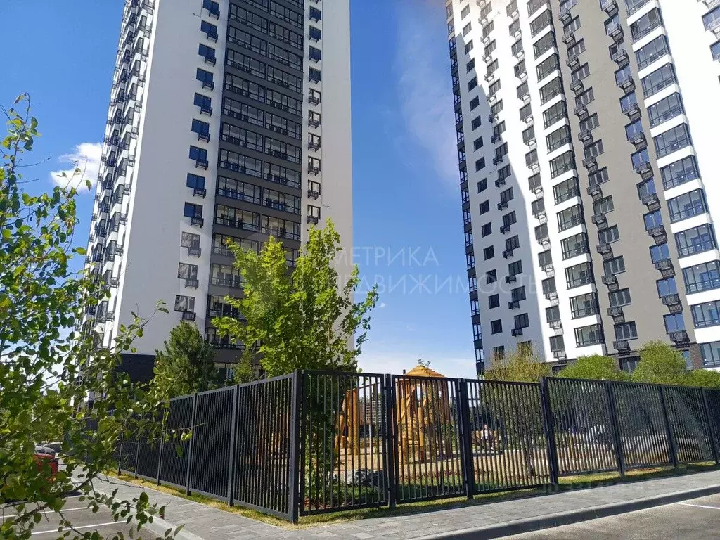1-к кв. Тюменская область, Тюмень ул. Республики, 204к18 (35.7 м) - Фото 1