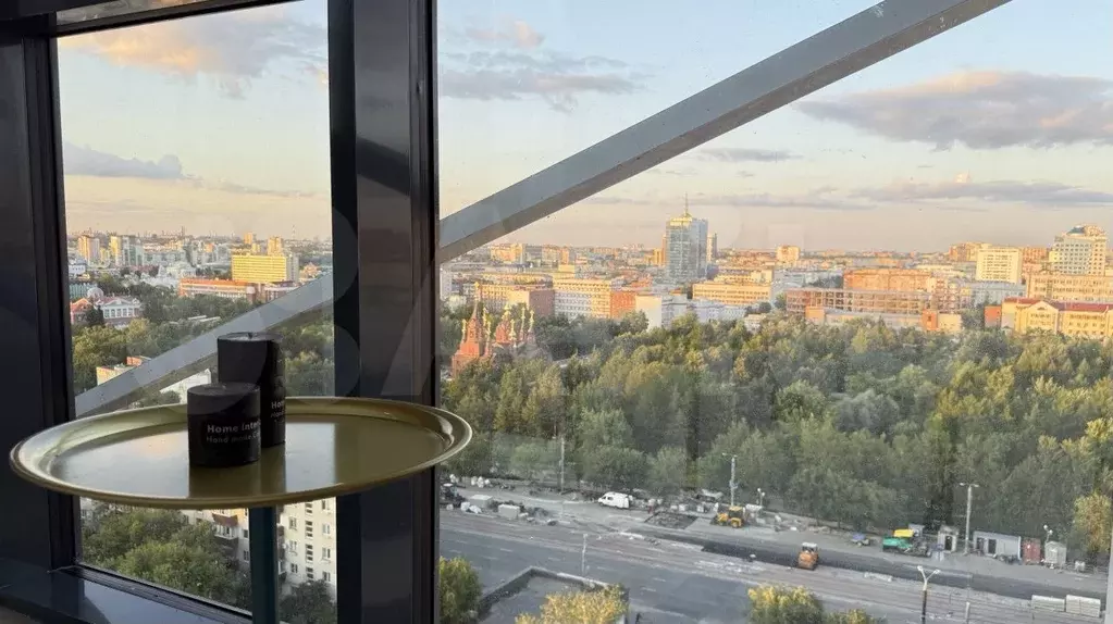 2-к. квартира, 55 м, 12/32 эт. - Фото 0