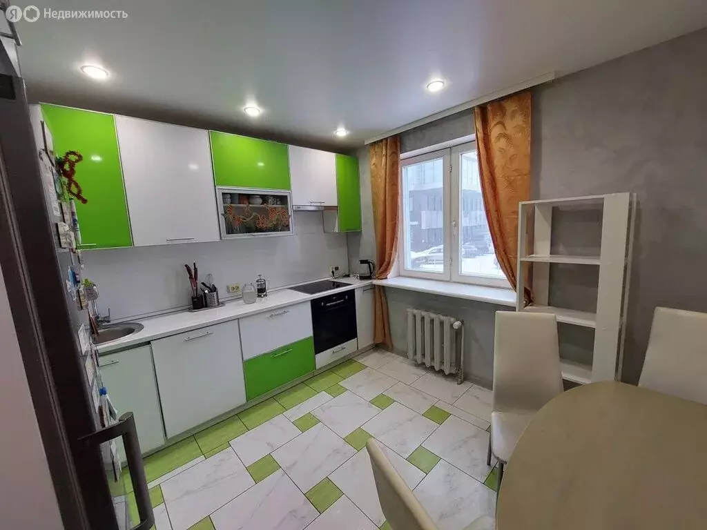 3-комнатная квартира: Нижний Новгород, улица Родионова, 167к1 (71 м) - Фото 0