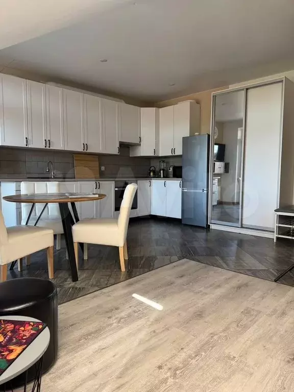 1-к. квартира, 40 м, 4/4 эт. - Фото 1