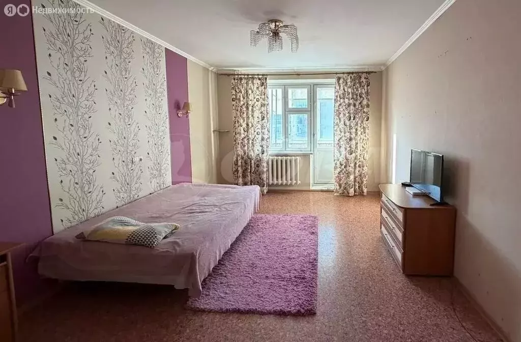 1-комнатная квартира: Тюмень, улица Пермякова, 82к1 (45 м) - Фото 1