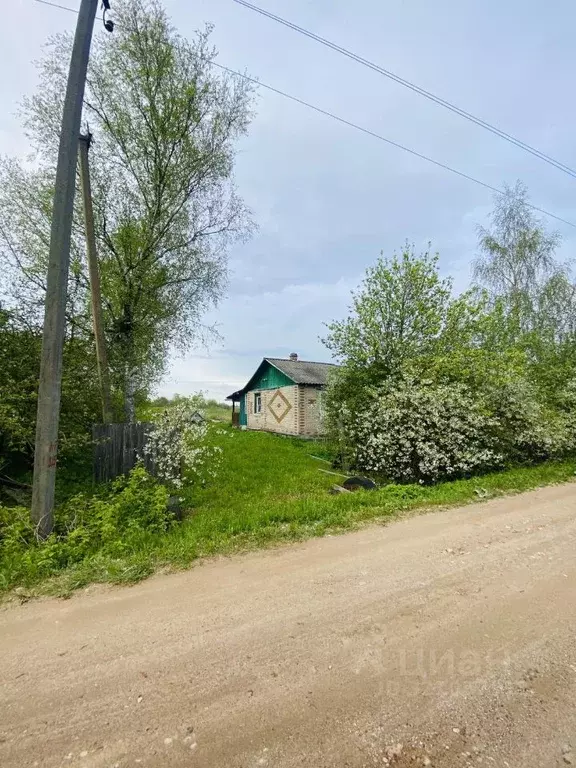 Дом в Новгородская область, Шимский район, Подгощское с/пос, д. ... - Фото 2