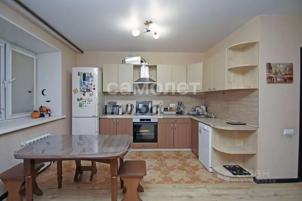 2-к кв. Омская область, Омск Пригородная ул., 25к1 (60.3 м) - Фото 1