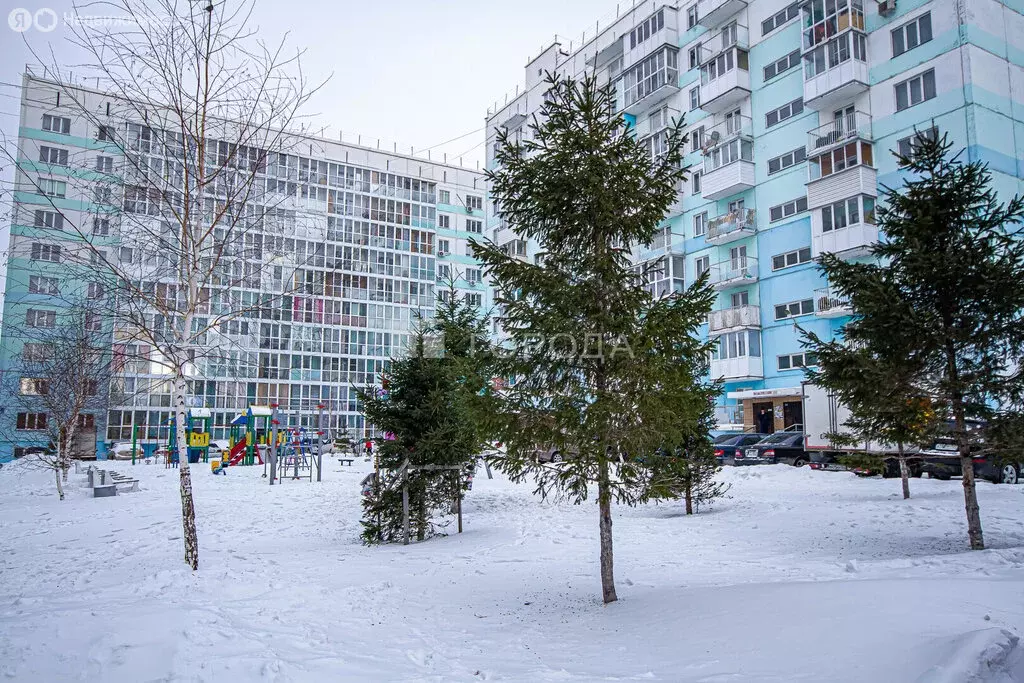 5-комнатная квартира: Новосибирск, улица В. Высоцкого, 42/1 (70 м) - Фото 0