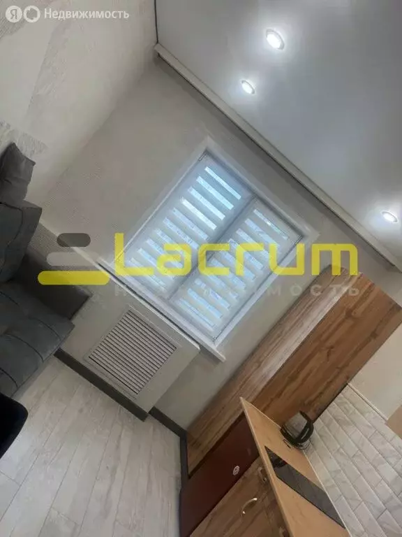 Квартира-студия: Красноярск, улица Железнодорожников, 9 (12 м) - Фото 1