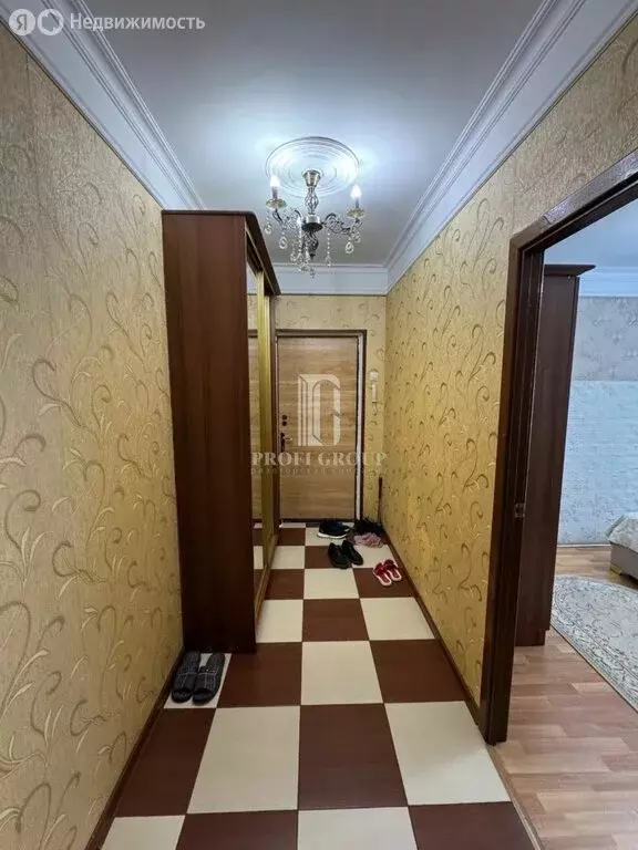 3-комнатная квартира: Каспийск, проспект М. Омарова, 4 (64 м) - Фото 1