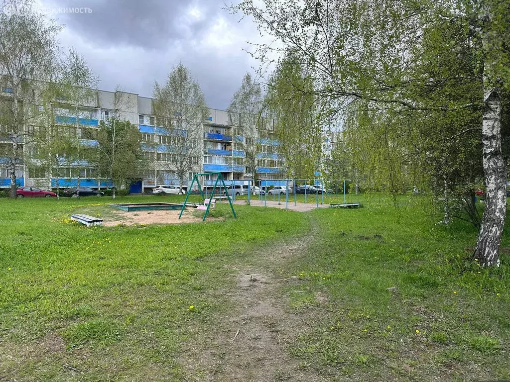 4-комнатная квартира: село Вязьма-Брянская, улица 50 лет Победы, 18 ... - Фото 0