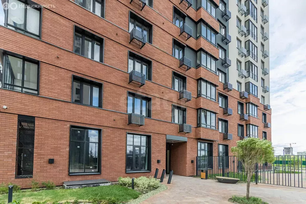 2-комнатная квартира: Тюмень, Новгородская улица, 9Б (56.3 м) - Фото 1
