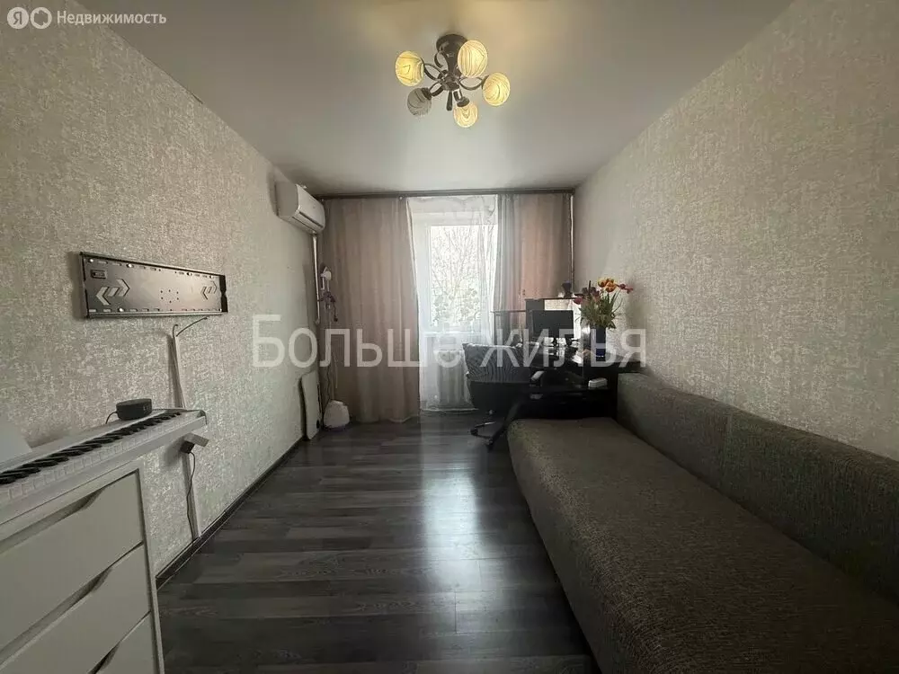 3-комнатная квартира: Волгоград, Ополченская улица, 10 (54.7 м) - Фото 1